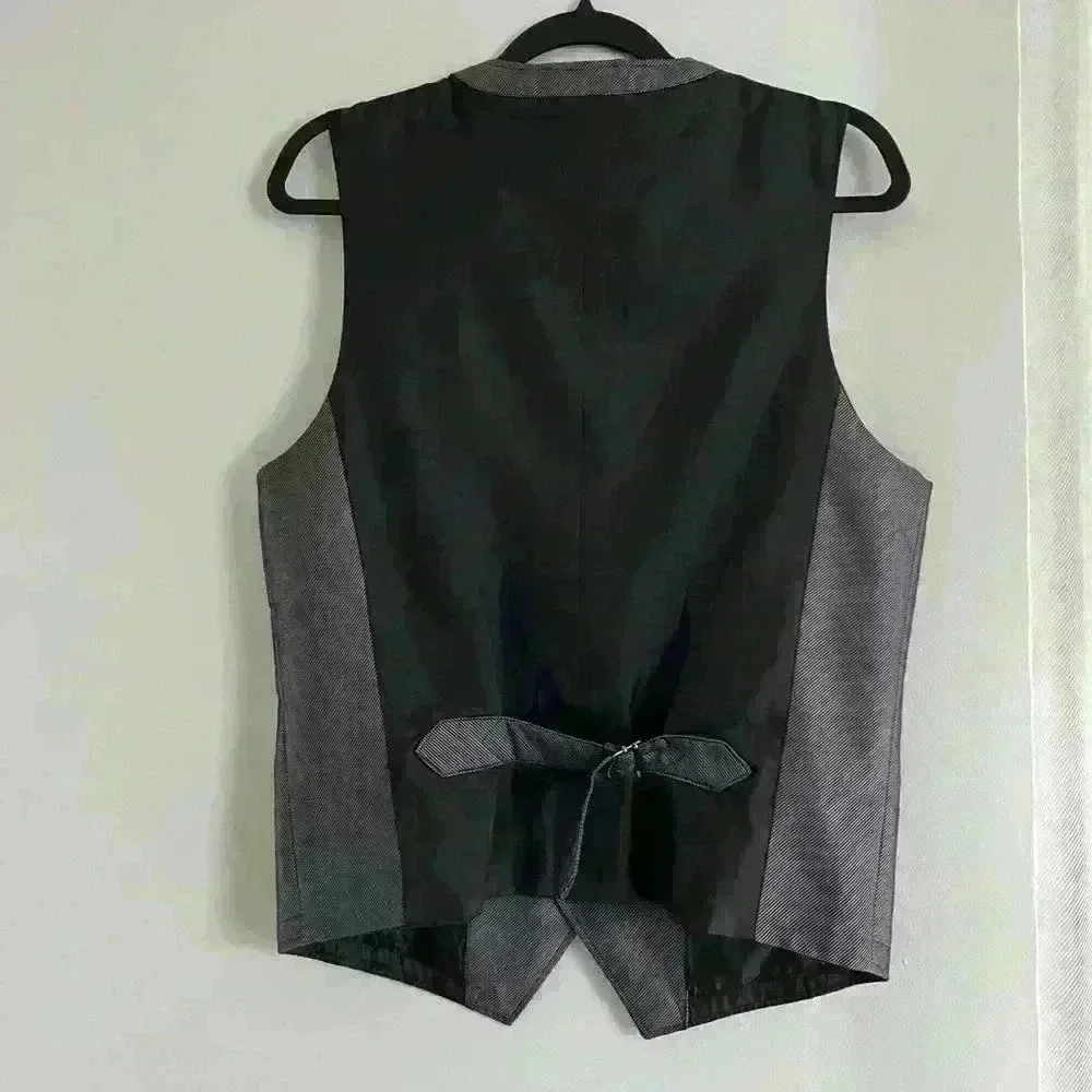 Guess grey vest button up